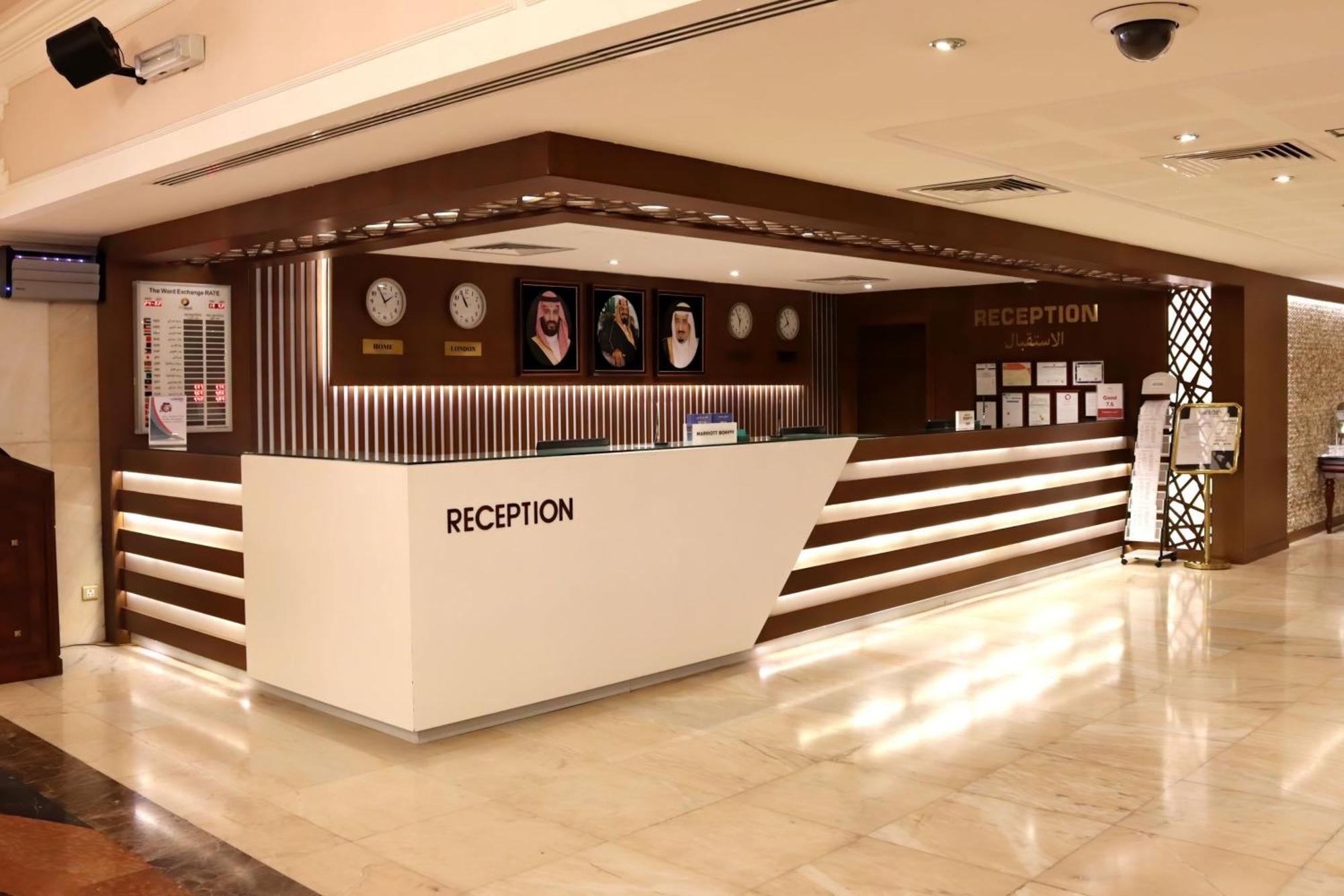 Le Meridien Medina Kültér fotó Reception desk